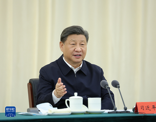 习近平在内蒙古巴彦淖尔考察并主持召开加强荒漠化综合防治和推进&ldquo;三北&rdquo;等重点生态工程建设座谈会