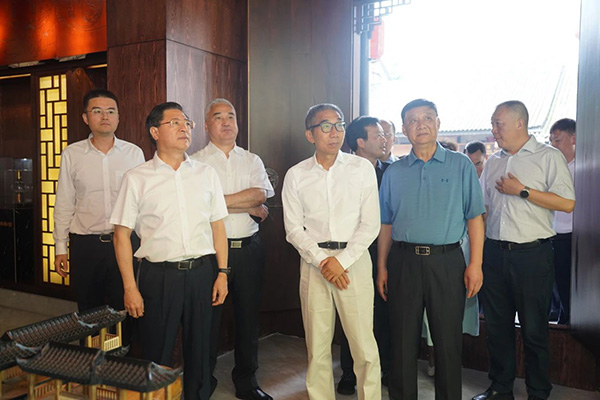 全国人大常委会预算工委到四川开展专题调研