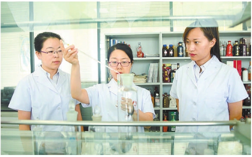 全国人大代表董丹华：坚守匠心 寻味瑶浆