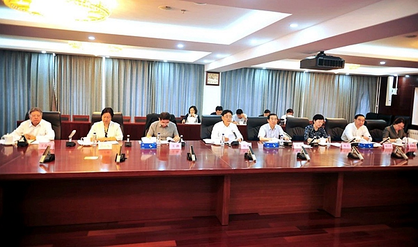 农工党中央理论学习中心组举行2023年第六次专题学习会 何维主持并讲话