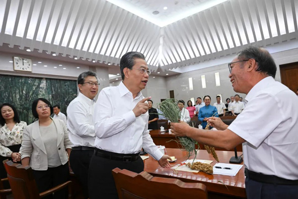 牢记国之大者 端稳中国饭碗