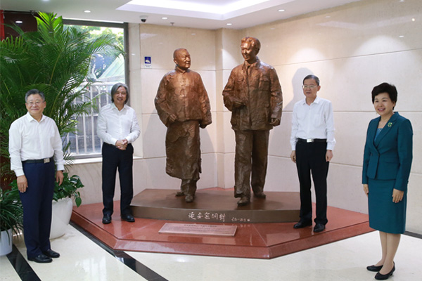 民建中央举行吴为山雕塑作品捐赠仪式 郝明金出席并讲话